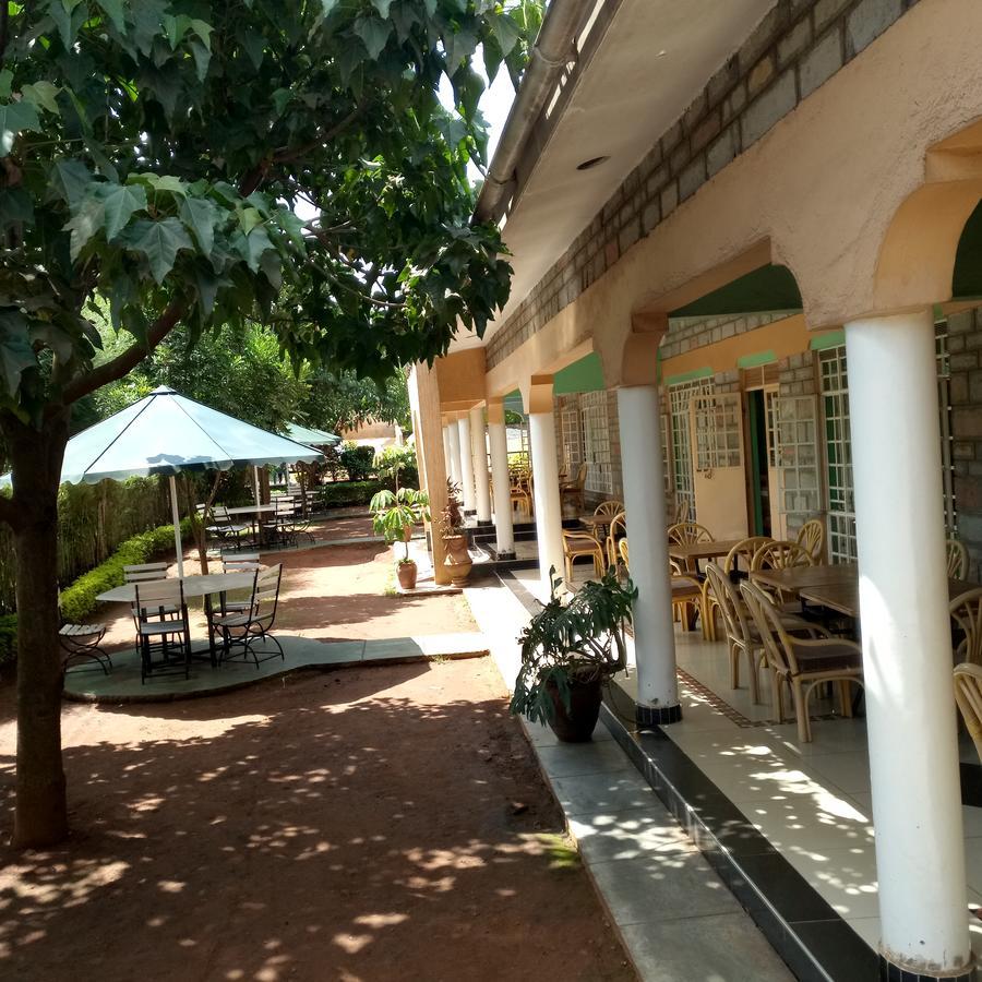 Super Break Hotel Kitale Exterior foto